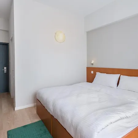 Отель Elizeu Бухарест