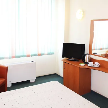 Elizeu Otel Bükreş