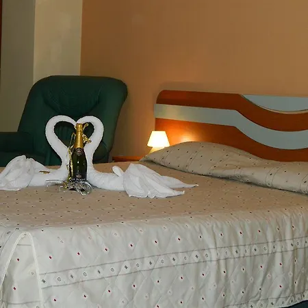 Elizeu Hotel